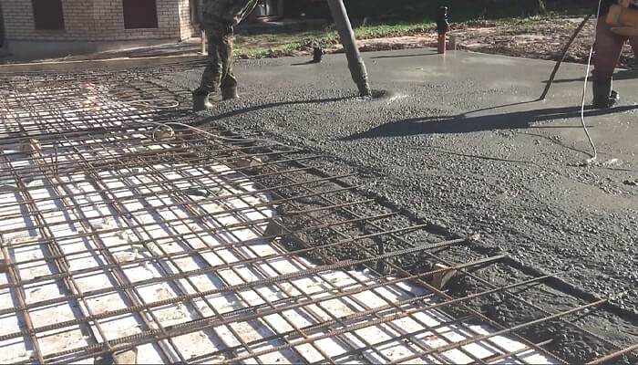 Заливка монолитной плиты с рёбрами жесткости