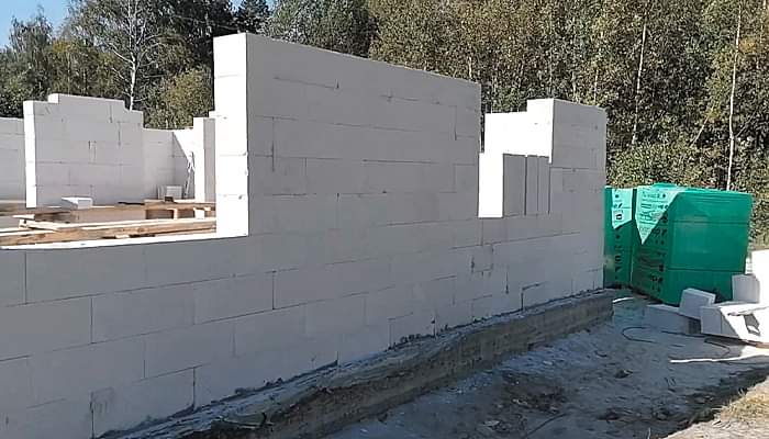 Возведение стен из газобетона